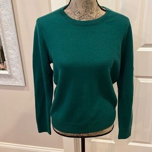 Cashmere sweater,